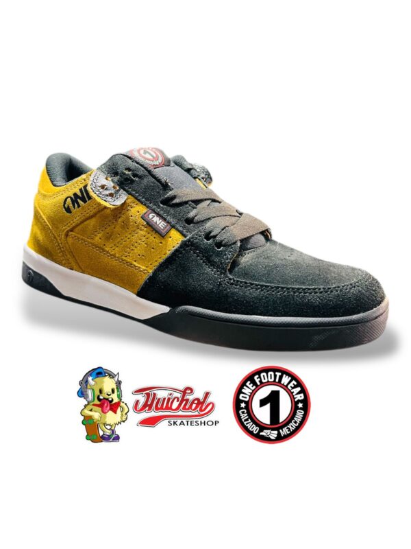 TENIS ONE FOTWEAR 411 LOW MOSTAZA NEGRO